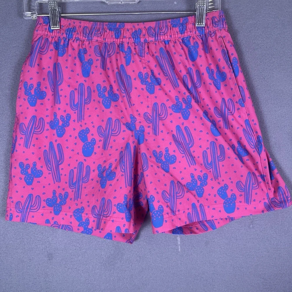 Chubbies The Grand Mirage Swim Trunks Small 5.5 Inseam Pink Blue Cactus Resort